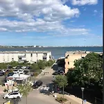 Joli Appart/vue Etang/clim /wifi Баларук-ле-Бен