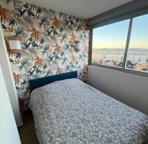 Joli Appart/vue Etang/clim /wifi Daire *