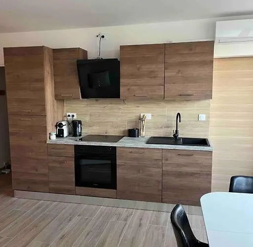 Daire Joli Appart/vue Etang/clim /wifi
